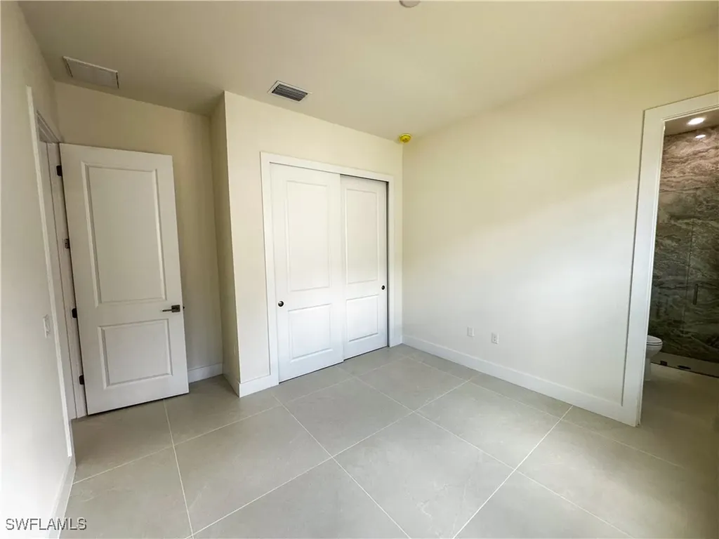 2480 Florida Avenue Naples FL 34112