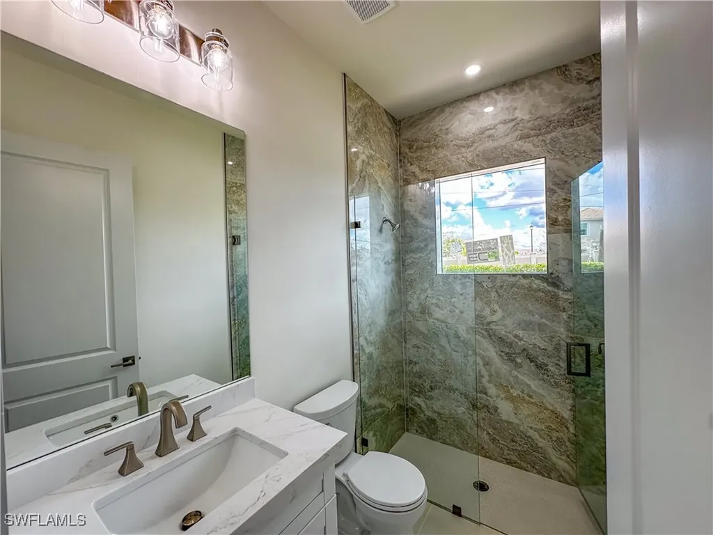 2480 Florida Avenue Naples FL 34112