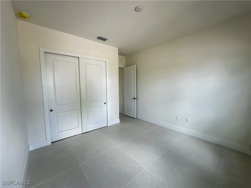 2480 Florida Avenue Naples FL 34112