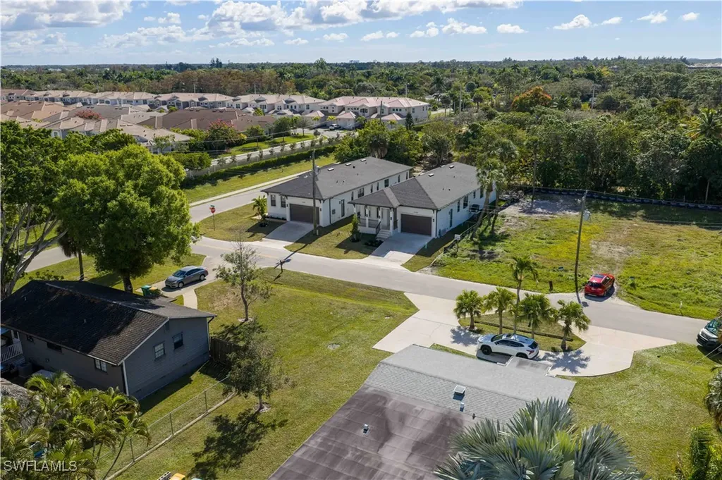 2480 Florida Avenue Naples FL 34112