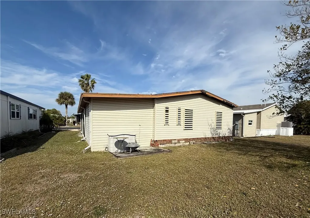 76 Atlantic Way Naples FL 34104