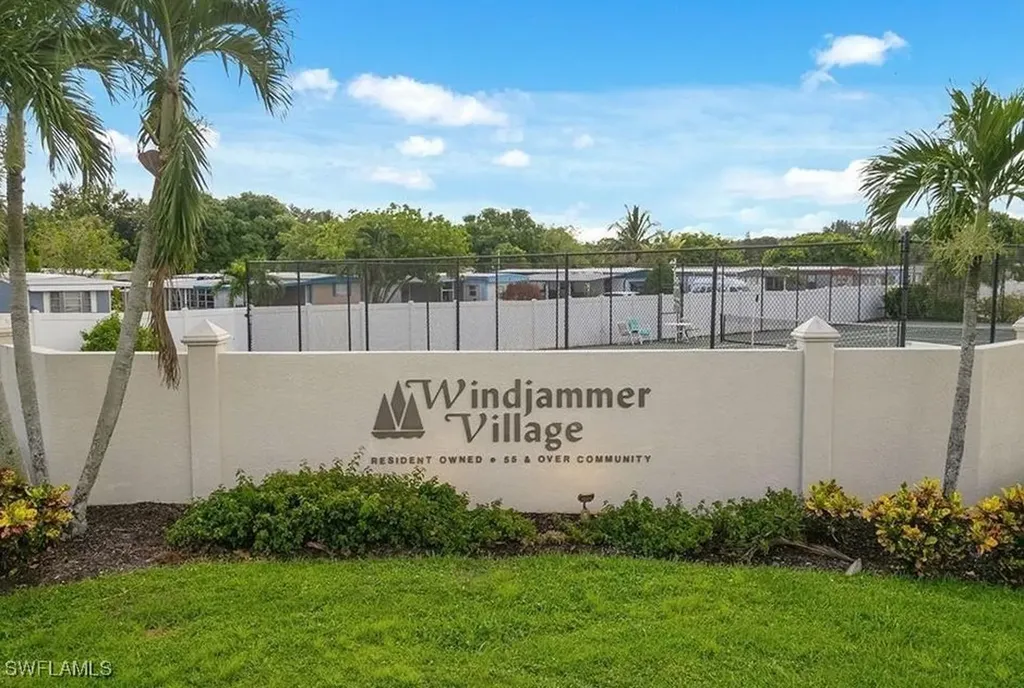 76 Atlantic Way Naples FL 34104