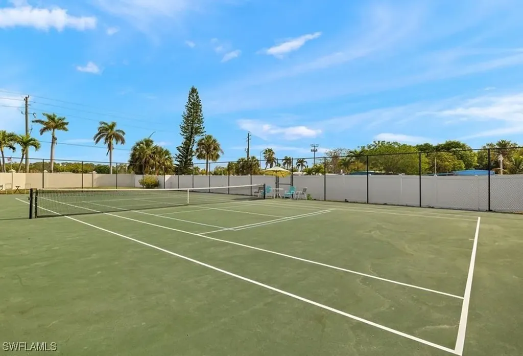 76 Atlantic Way Naples FL 34104
