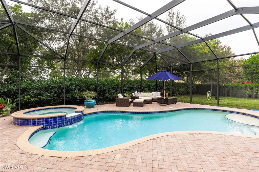 13808 Luna Drive Naples FL 34109