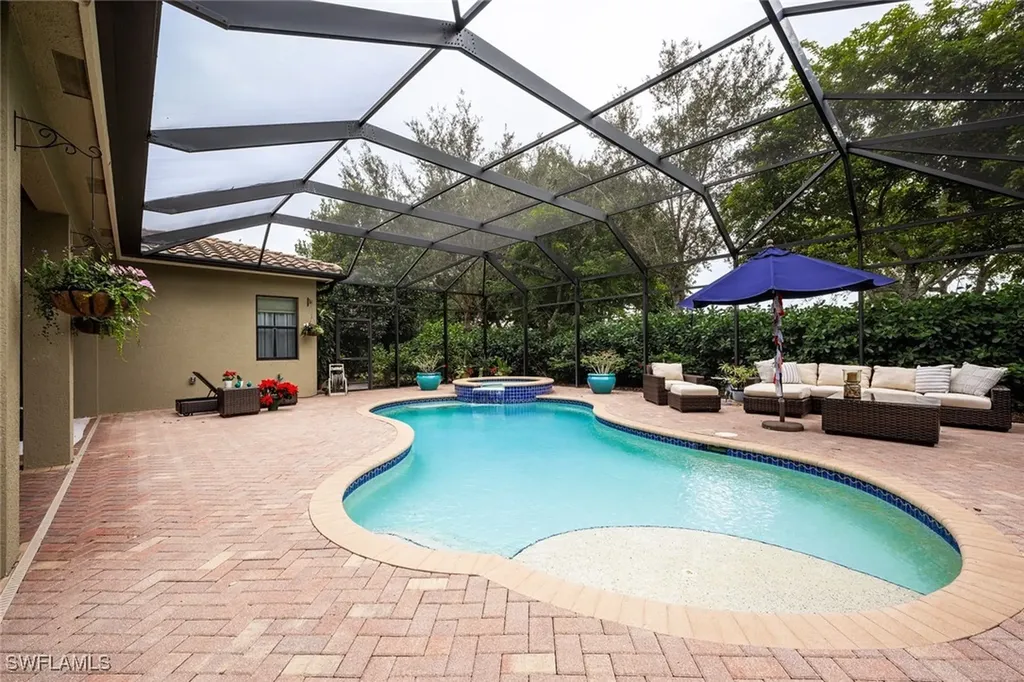 13808 Luna Drive Naples FL 34109