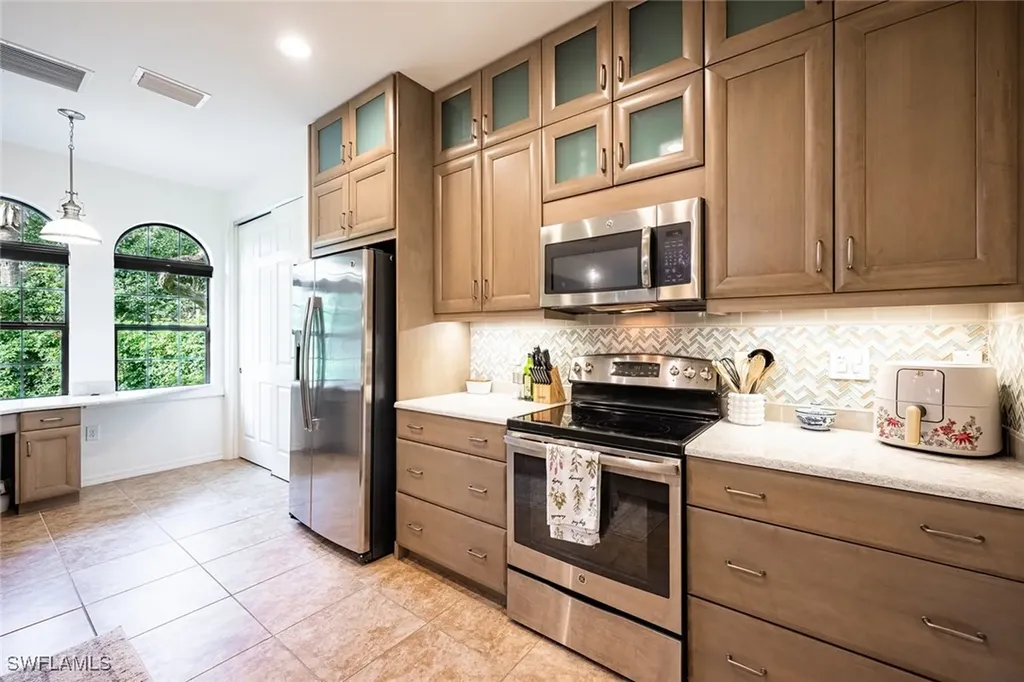 9077 Capistrano Street N Naples FL 34113