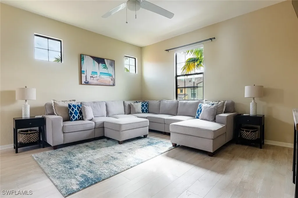 9077 Capistrano Street N Naples FL 34113