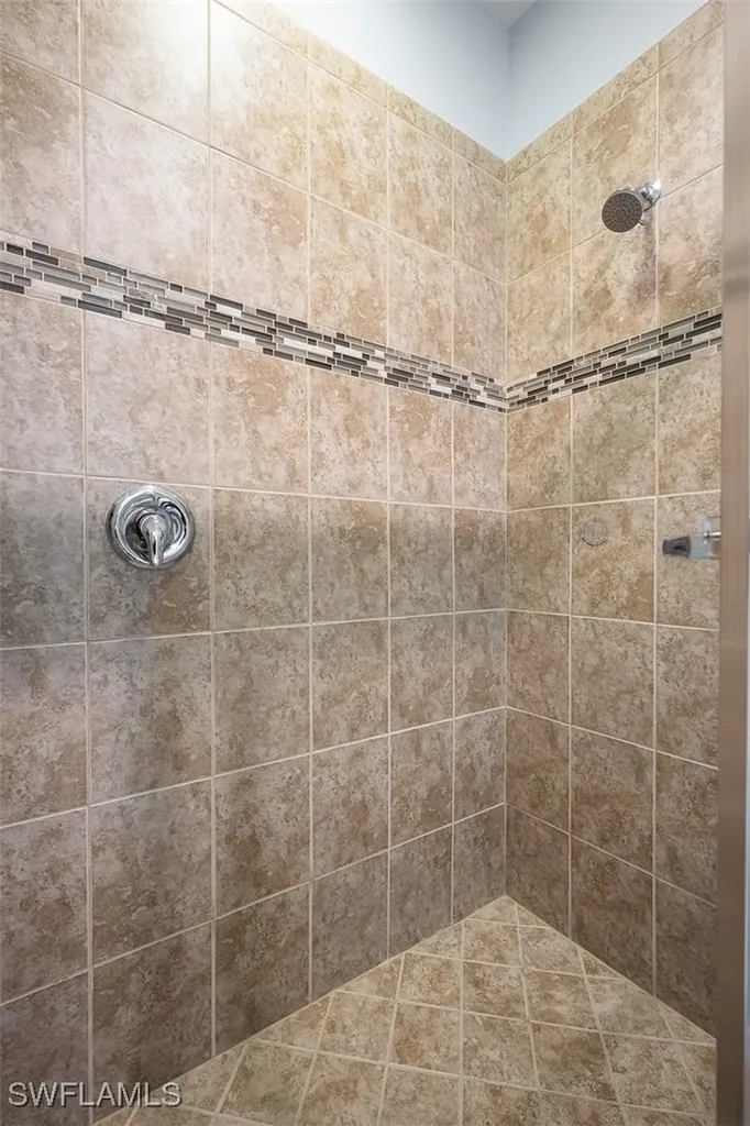 9077 Capistrano Street N Naples FL 34113