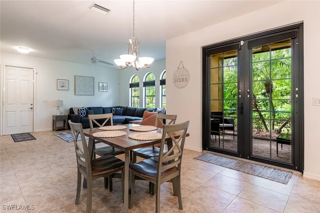 9077 Capistrano Street N Naples FL 34113