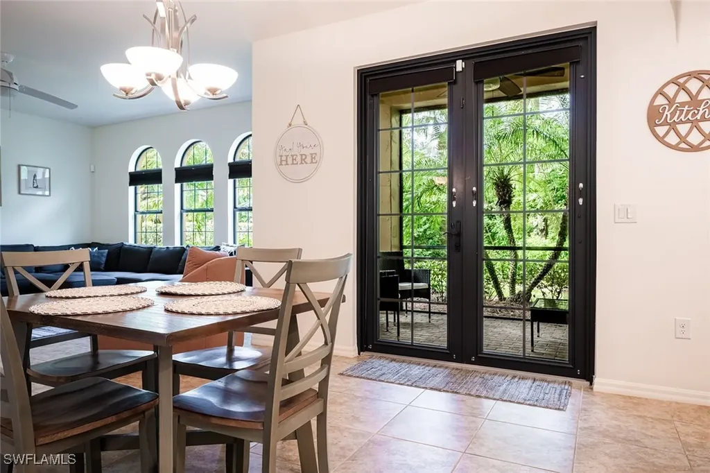 9077 Capistrano Street N Naples FL 34113