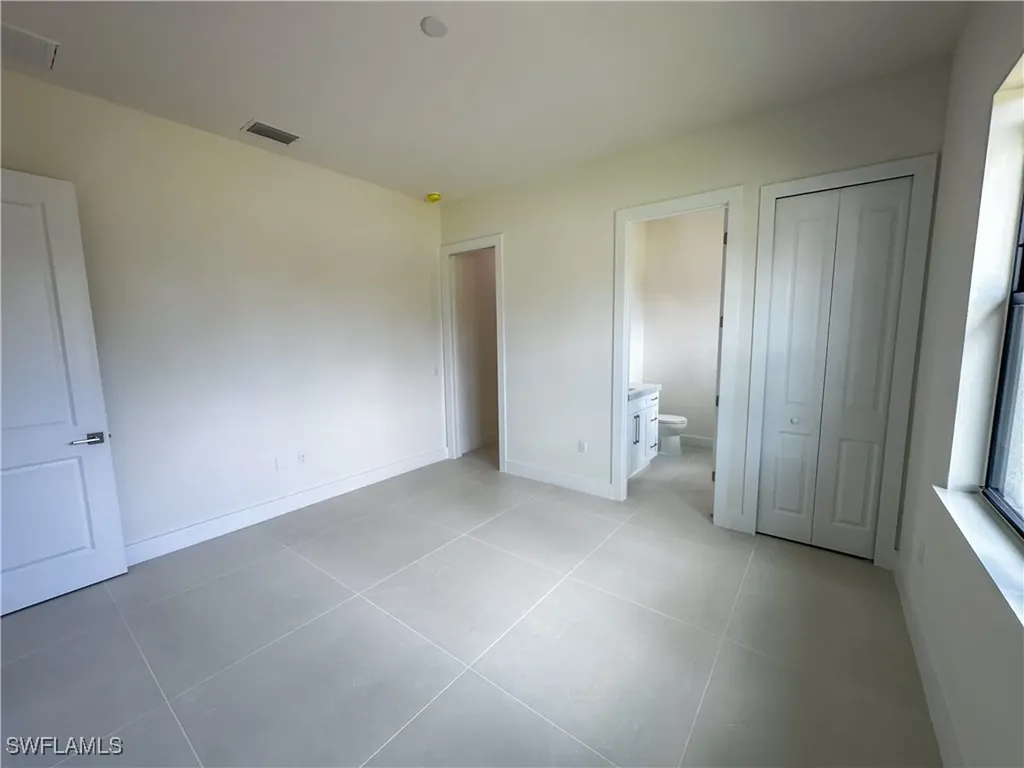 2464 Florida Avenue Naples FL 34112