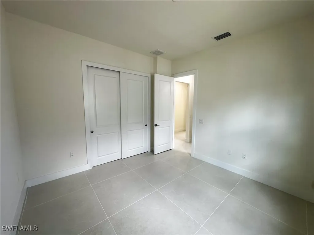 2464 Florida Avenue Naples FL 34112
