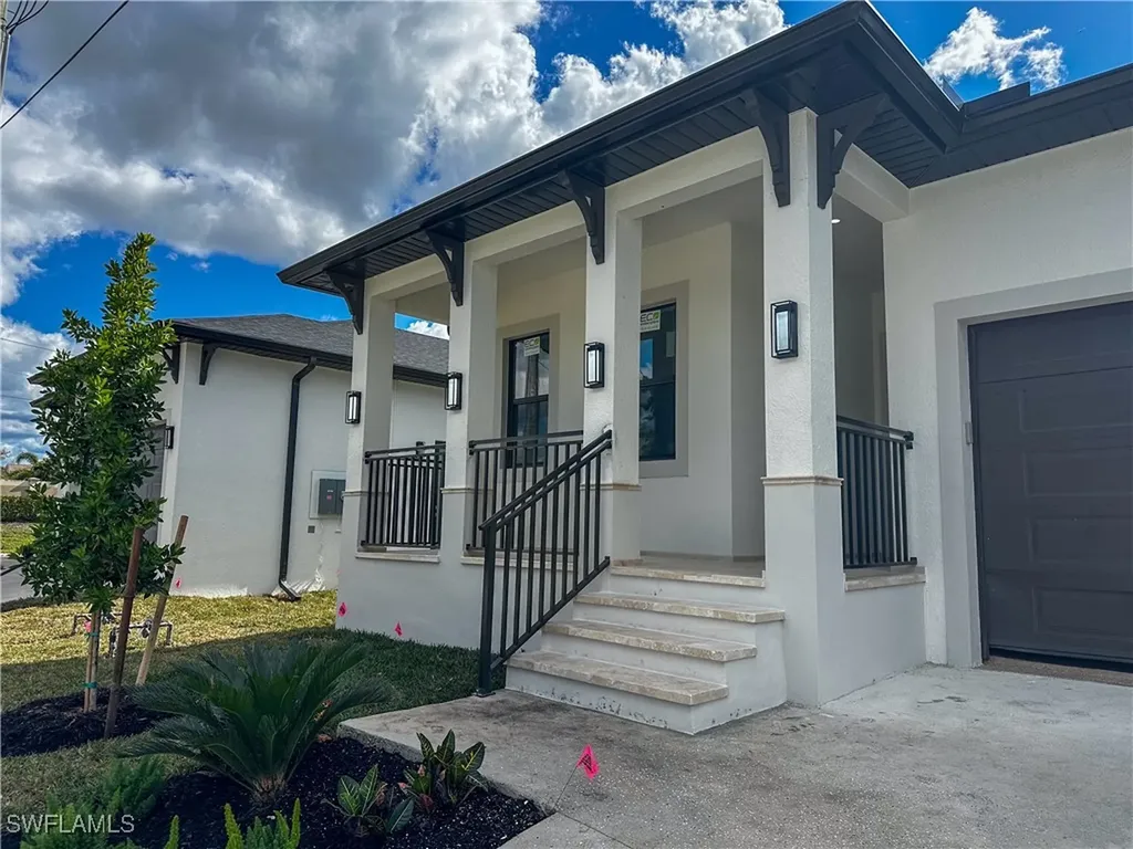 2464 Florida Avenue Naples FL 34112