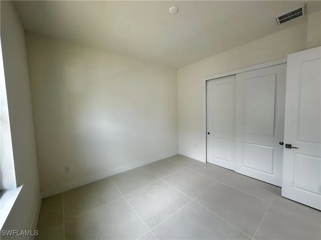 2464 Florida Avenue Naples FL 34112