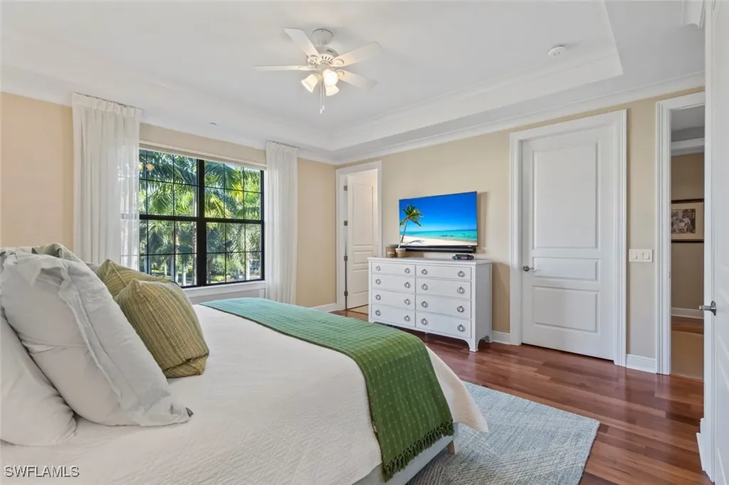 2727 Tiburon Boulevard E Naples FL 34109