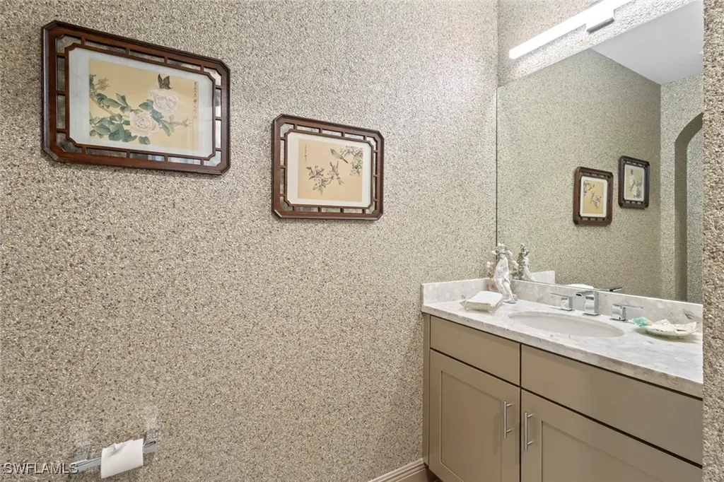 2727 Tiburon Boulevard E Naples FL 34109