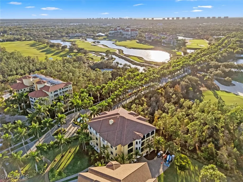 2727 Tiburon Boulevard E Naples FL 34109