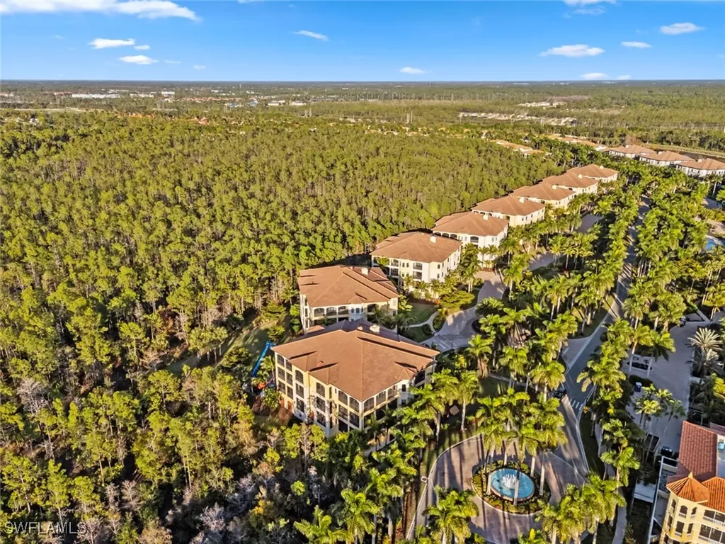 2727 Tiburon Boulevard E Naples FL 34109