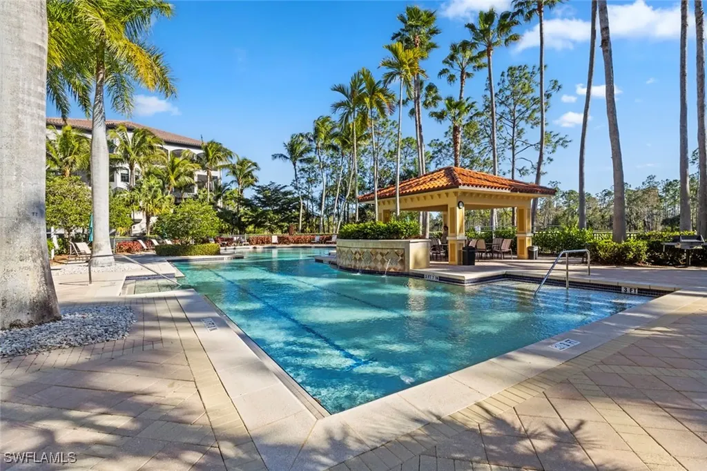 2727 Tiburon Boulevard E Naples FL 34109