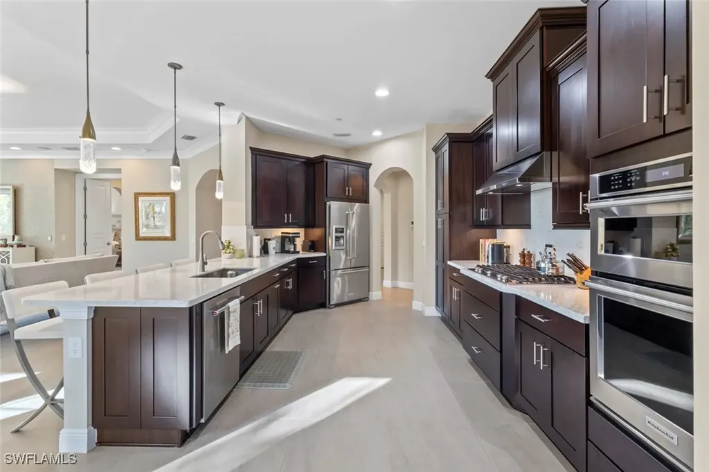 2727 Tiburon Boulevard E Naples FL 34109