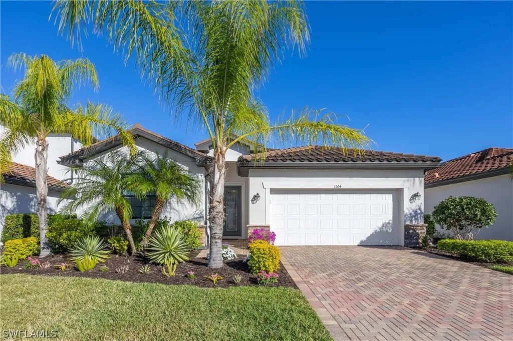 1564 Vizcaya Lane Naples FL 34113