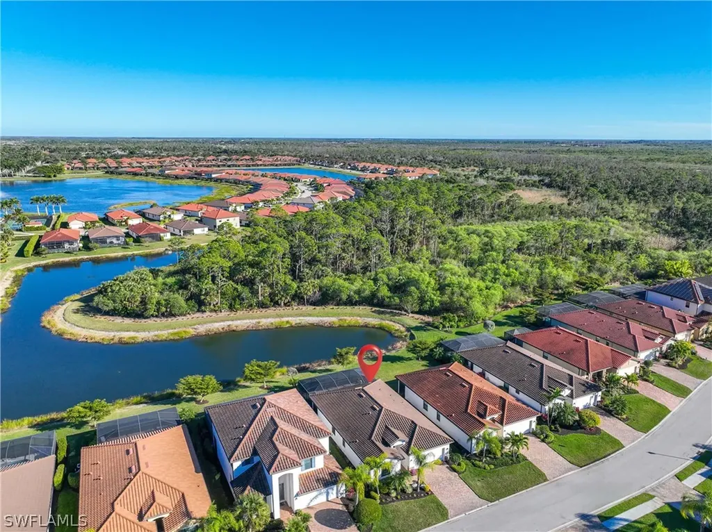 1564 Vizcaya Lane Naples FL 34113