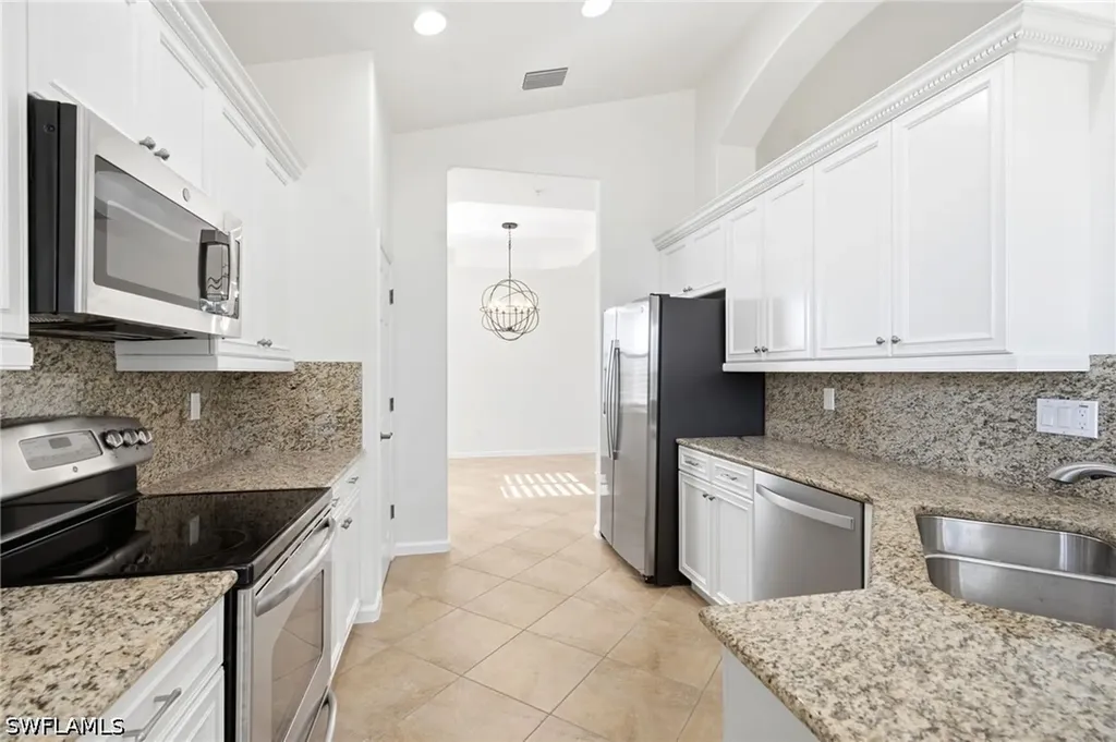 6689 Alden Woods Circle Naples FL 34113