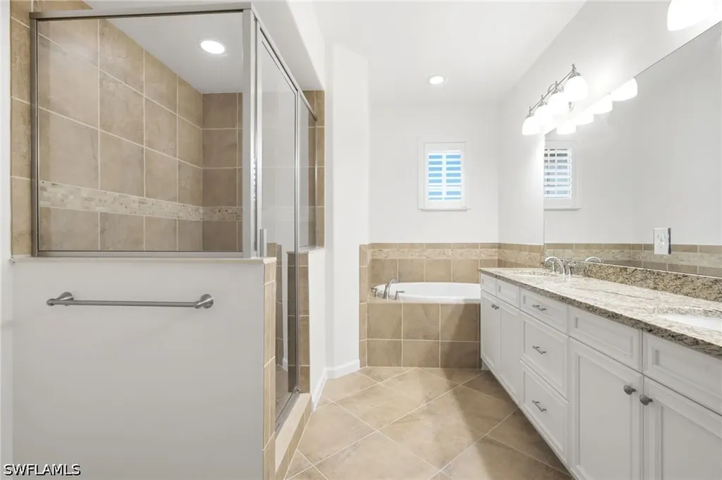 6689 Alden Woods Circle Naples FL 34113