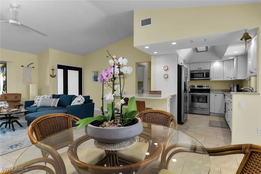 1035 Admiralty Court Marco Island FL 34145