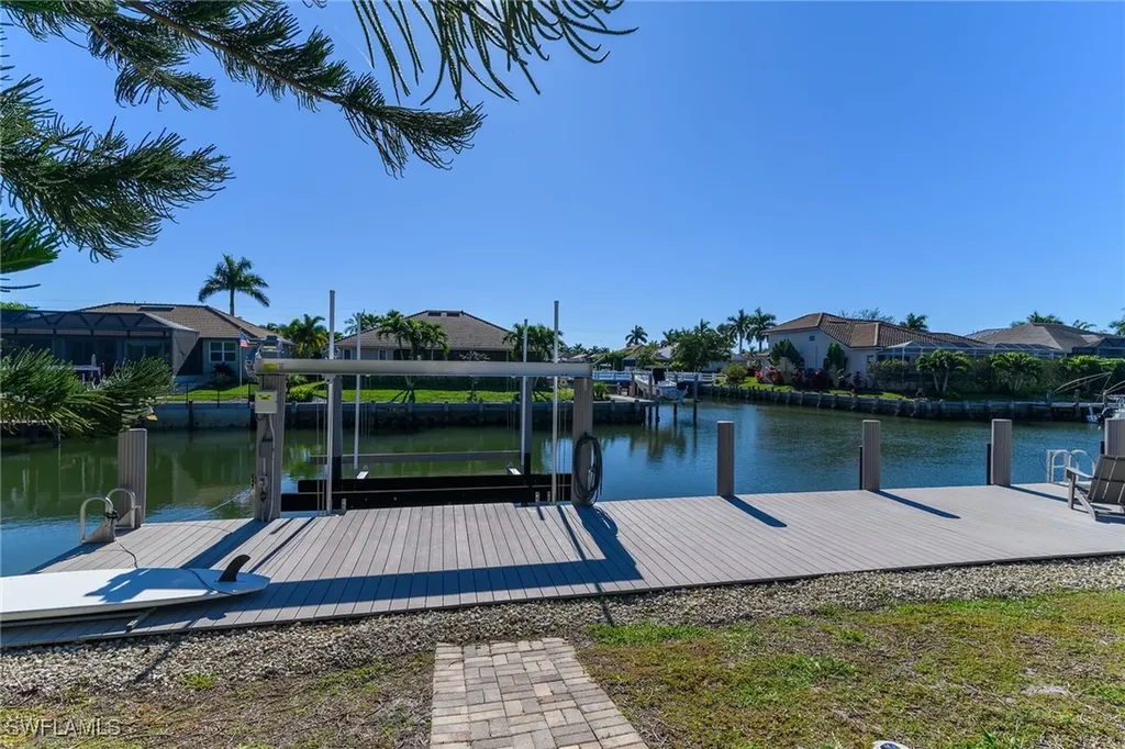 1035 Admiralty Court Marco Island FL 34145