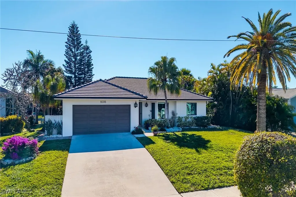 1035 Admiralty Court Marco Island FL 34145