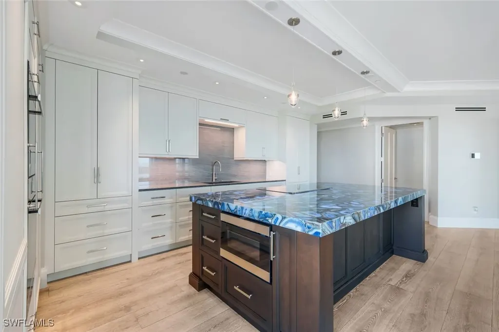 285 Grande Way Naples FL 34110