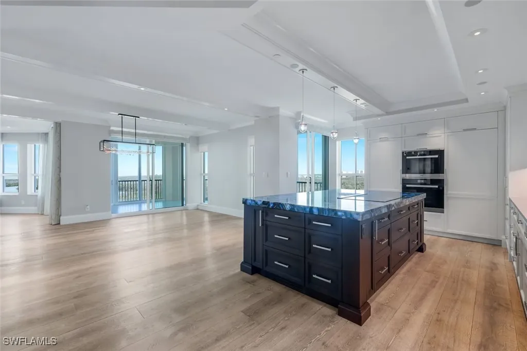 285 Grande Way Naples FL 34110