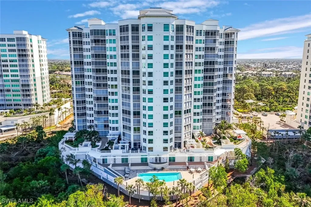 285 Grande Way Naples FL 34110
