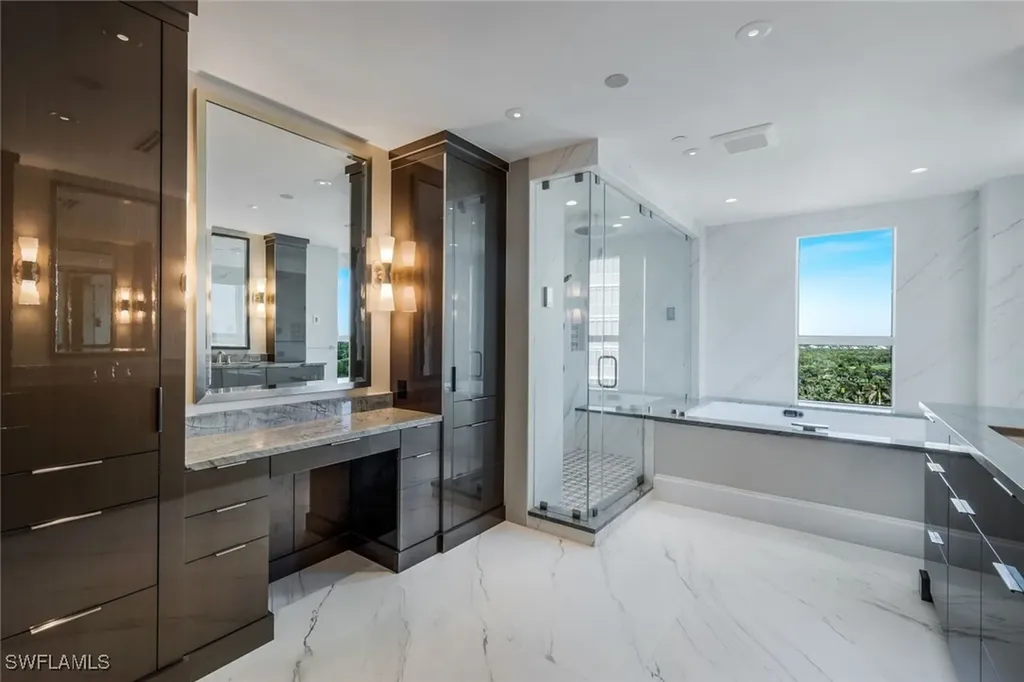 285 Grande Way Naples FL 34110