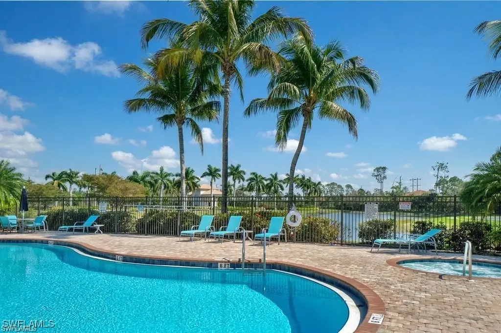 16144 Parque Lane Naples FL 34110