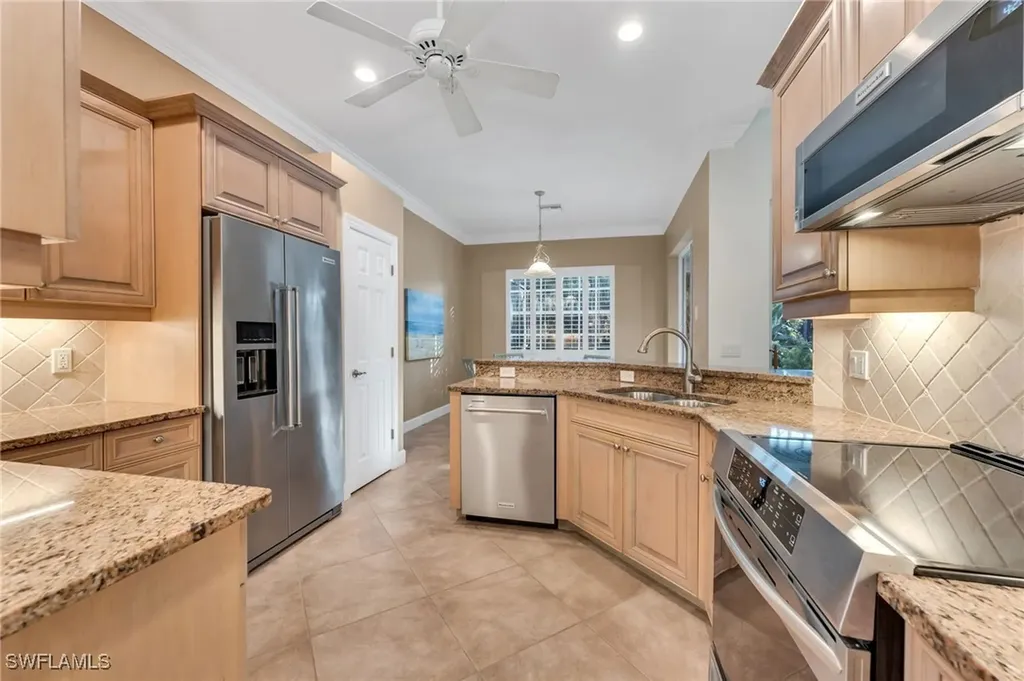 16144 Parque Lane Naples FL 34110