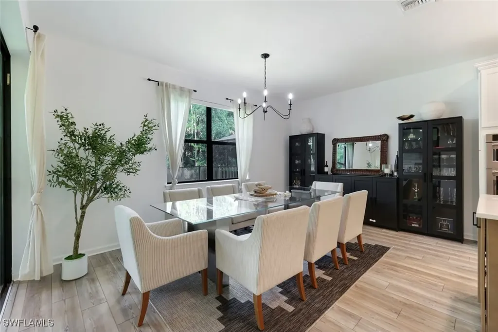 10427 Ventana Lane Naples FL 34120