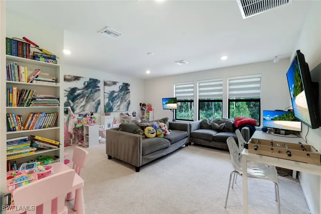 10427 Ventana Lane Naples FL 34120