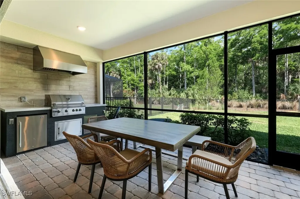 10427 Ventana Lane Naples FL 34120