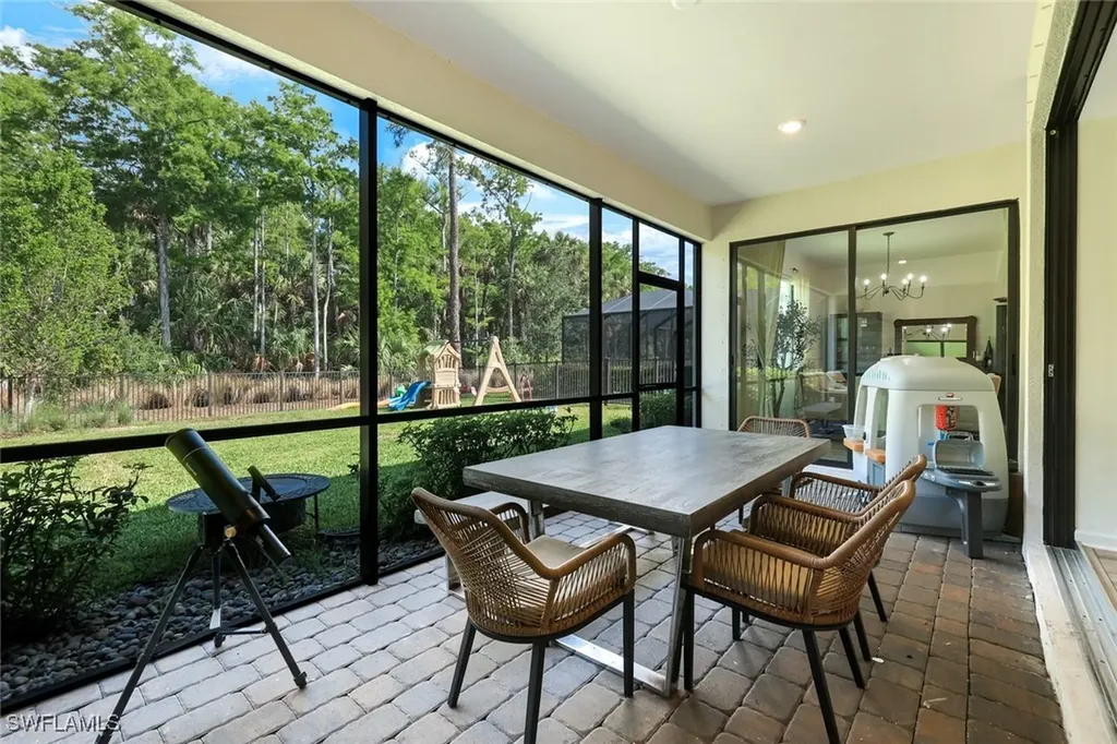 10427 Ventana Lane Naples FL 34120