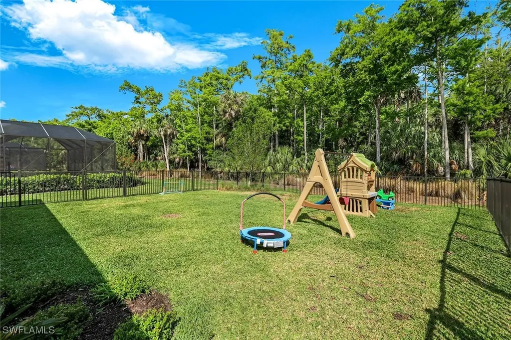 10427 Ventana Lane Naples FL 34120