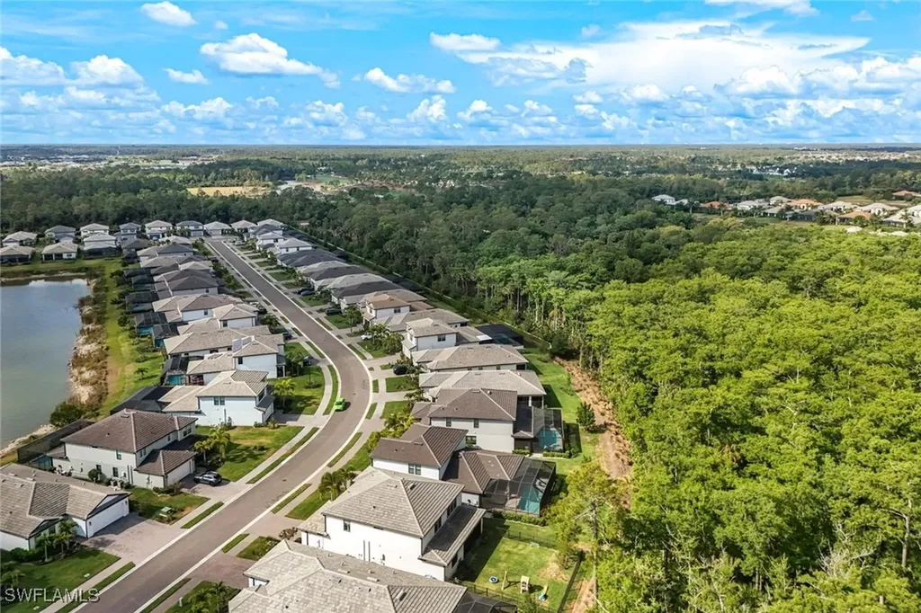 10427 Ventana Lane Naples FL 34120