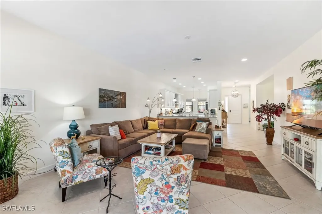 4360 Aurora Street Naples FL 34119