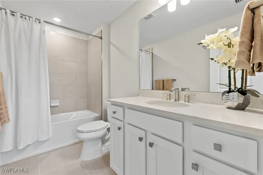 2147 Yellowfin Circle Naples FL 34114