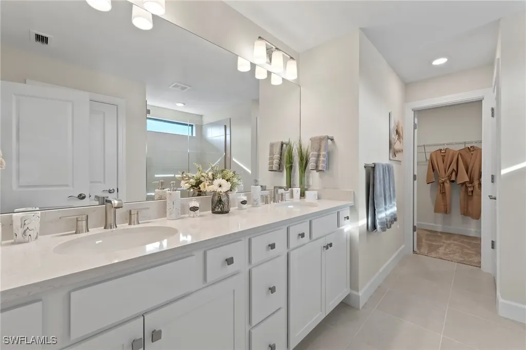 2147 Yellowfin Circle Naples FL 34114