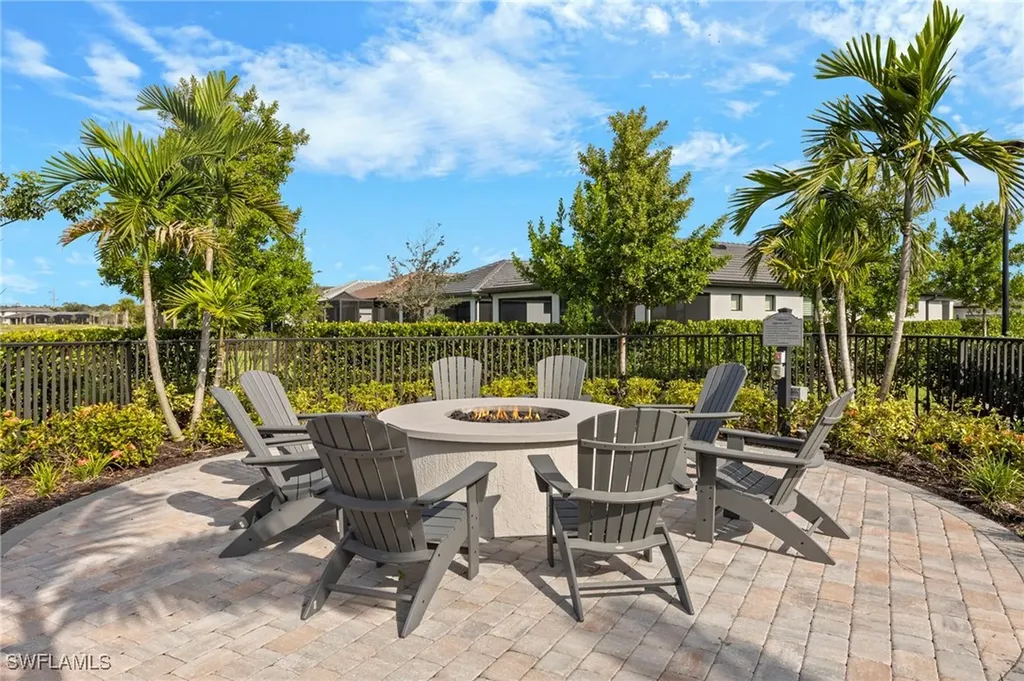 2147 Yellowfin Circle Naples FL 34114