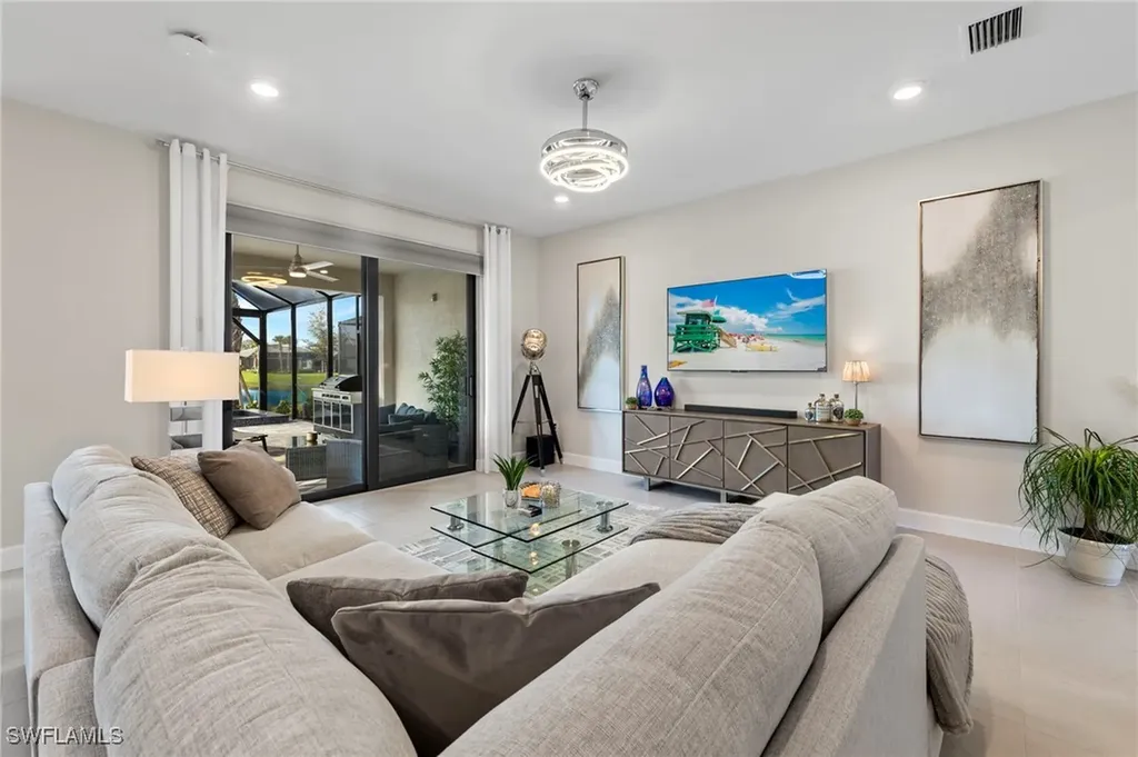 2147 Yellowfin Circle Naples FL 34114