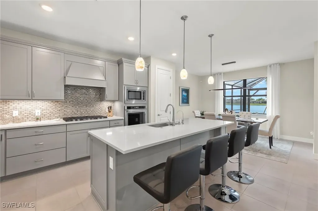 2147 Yellowfin Circle Naples FL 34114