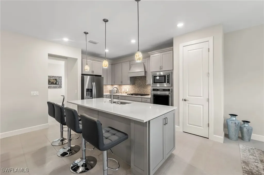 2147 Yellowfin Circle Naples FL 34114